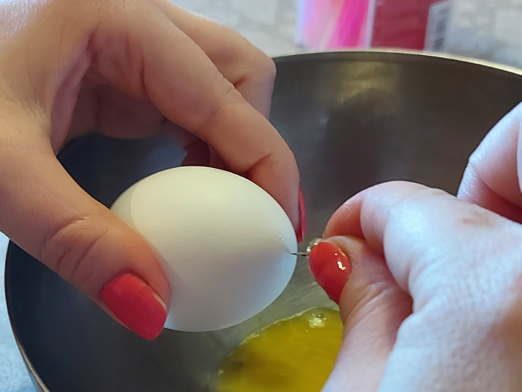 pinchando el huevo